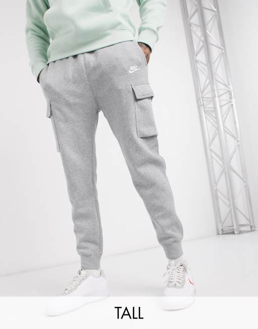 Nike Club Tall - Cargojoggingbroek met boorden in grijs