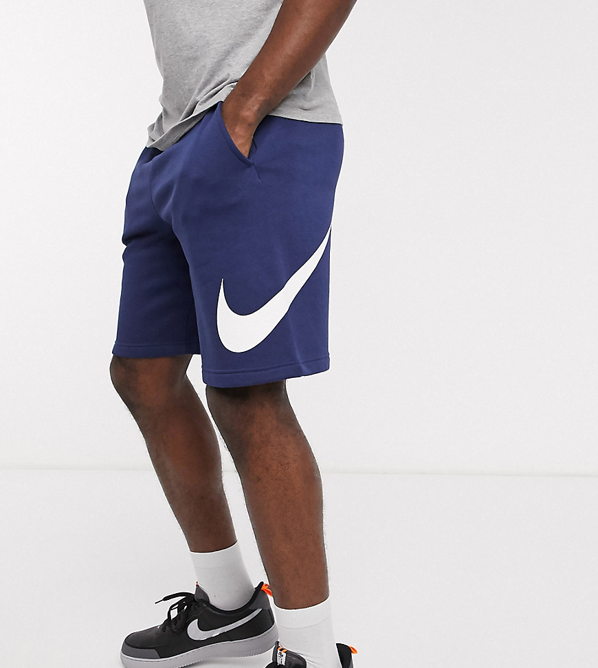 Nike – Club Tall – Marinblå shorts