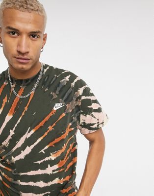 Nike Club tie-dye t-shirt in khaki/stone | ASOS