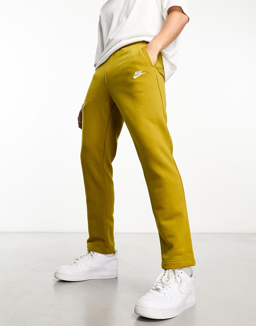 Nike Club trousers In brown