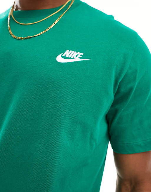 Nike Club Unisex T shirt in green