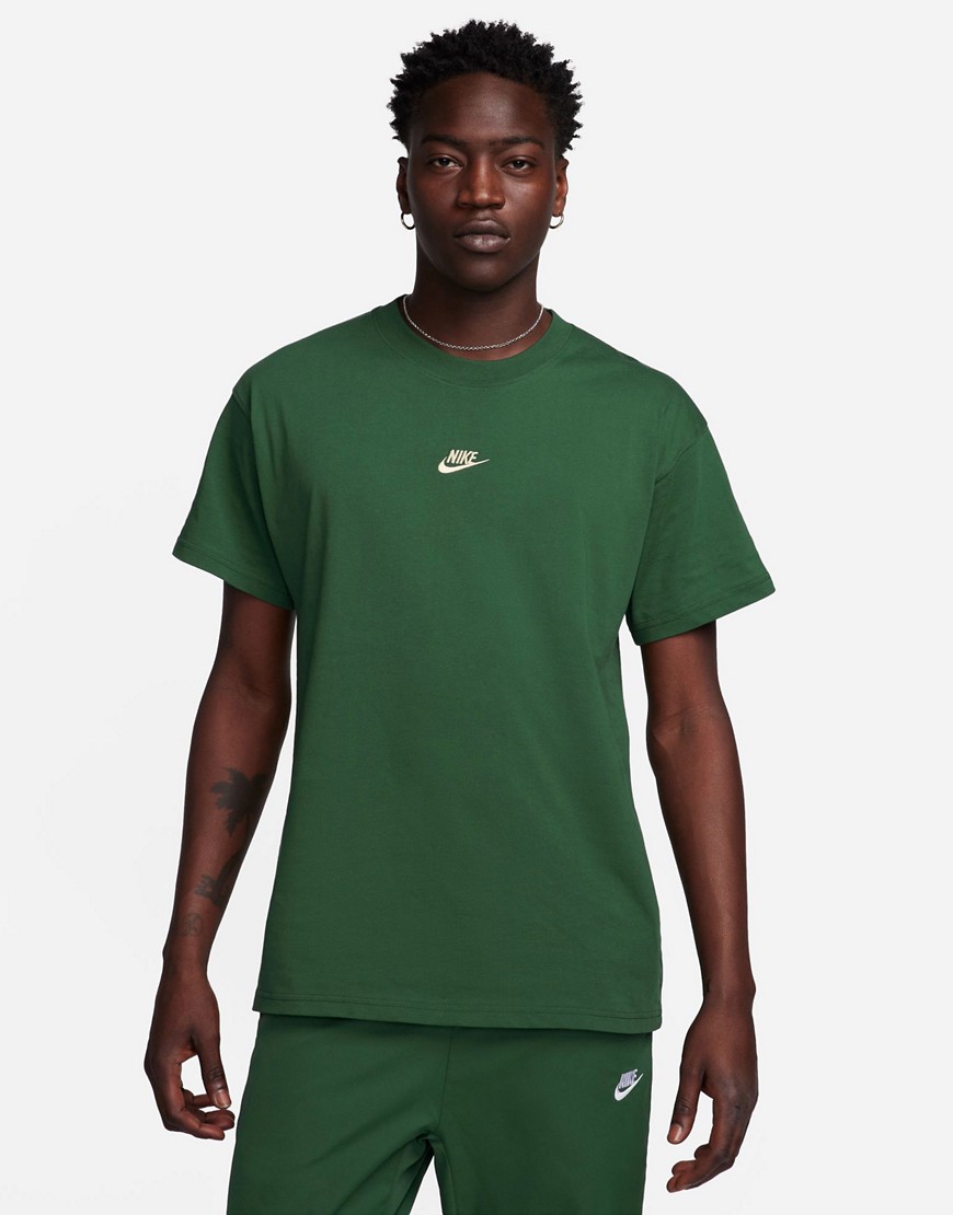 Nike Club Vignette t-shirt in dark green