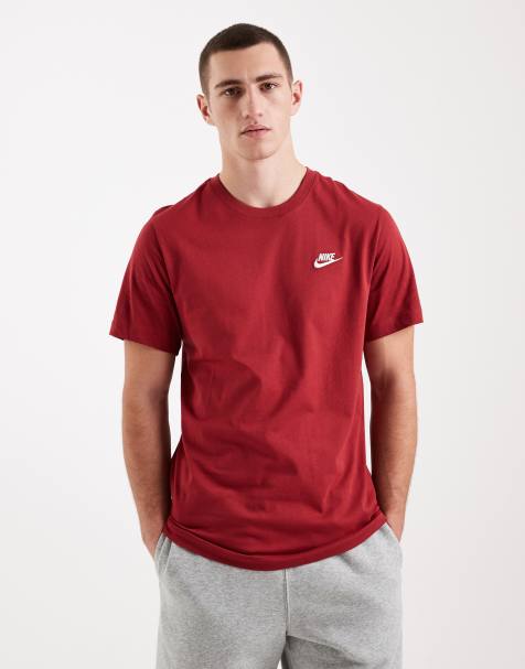 Nike — Club — Vinrød T-shirt - view 1