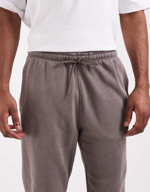 Nike Club Wash cuffed sweatpants in gray , 4 of 5