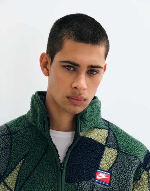 Nike Club Winter all over print fleece in green, 4 of 5