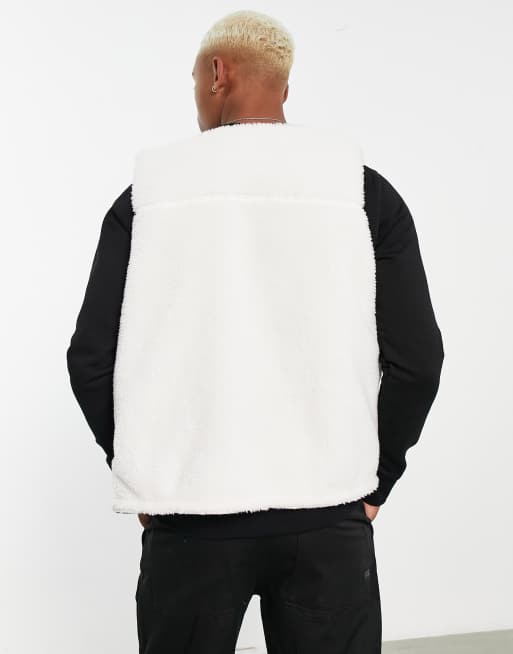 Nike - Club Winter - Omkeerbare bodywarmer in sail wit/olijfgroen, 4 van 4