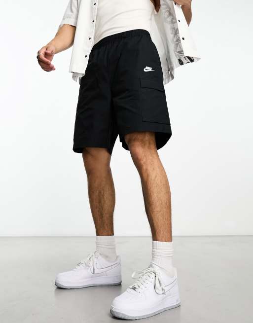 Nike Club woven cargo shorts in black | ASOS