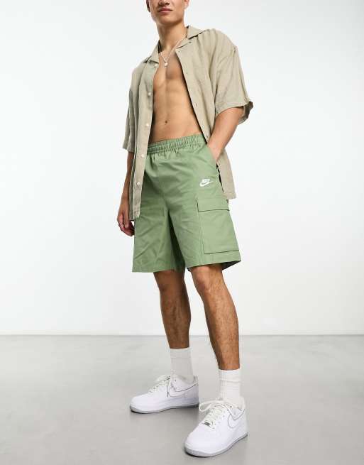 Nike Club woven cargo shorts in green