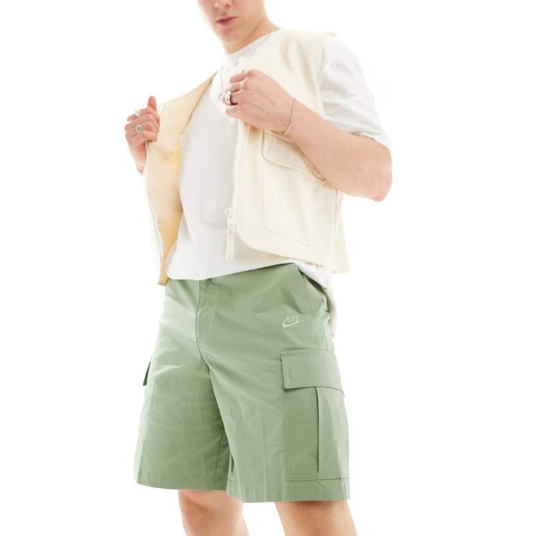 Nike Club woven cargo shorts in green ASOS