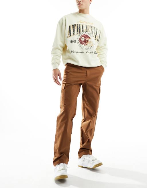 Nike Club woven cargo trousers in brown, 4 of 5
