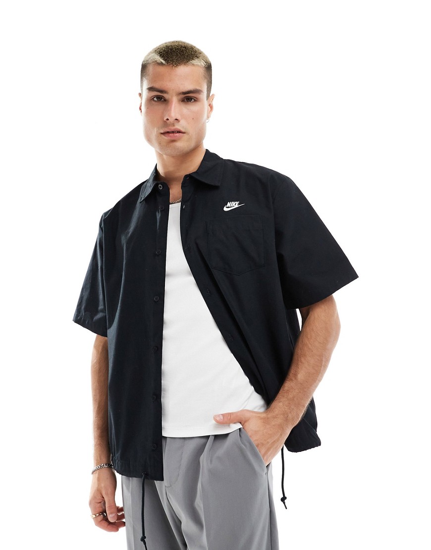 Nike Club woven short sleeve shirt in black