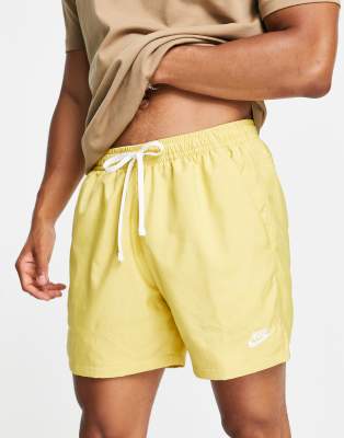 Yellow nike 2024 woven shorts