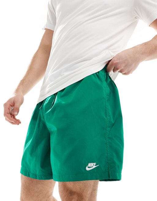  Nike Club woven shorts in green