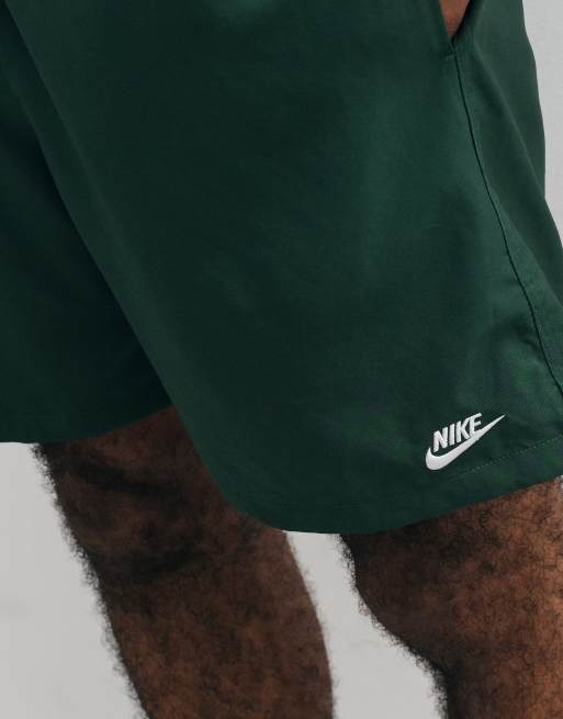 Nike Club woven shorts in green , 4 of 5