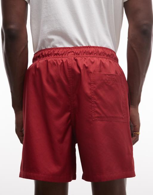 Nike Club Woven shorts in red, 5 of 9