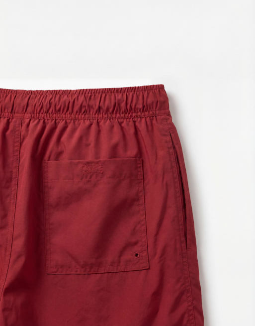 Nike Club Woven shorts in red, 8 of 9