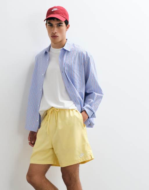 Nike Club woven shorts in yellow , 3 of 5