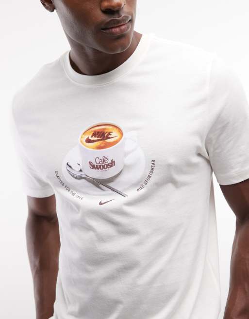 Nike coffee graphic T-shirt in beige , 3 of 5