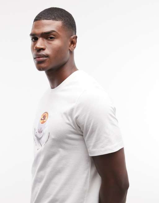 Nike coffee graphic T-shirt in beige , 4 of 5