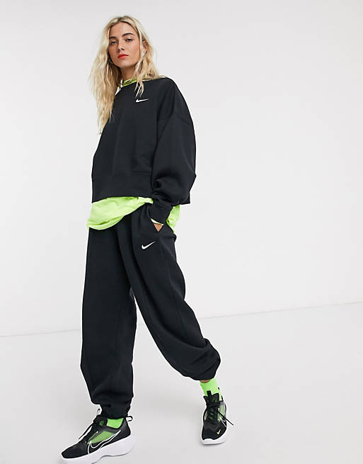 Nike Collection Fleece loose-fit cuffed sweatpants in black - BLACK