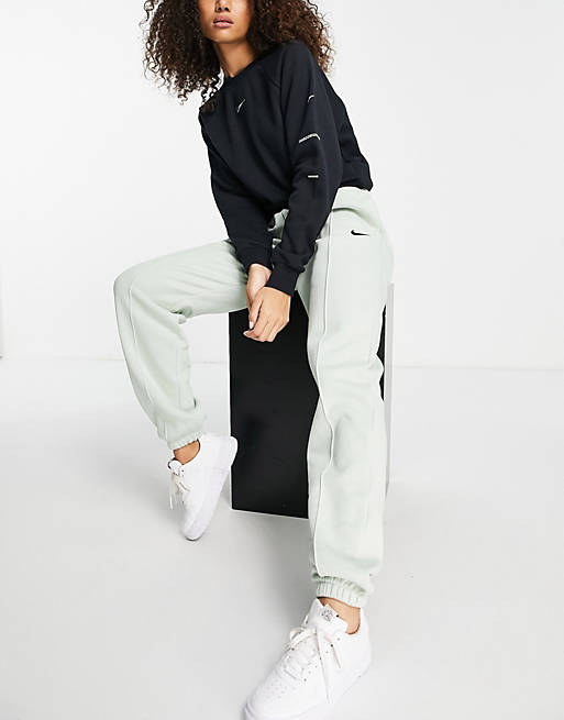 WOMEN FASHION Trousers Tracksuit and joggers Shorts Bershka tracksuit and joggers Green S discount 70% 
