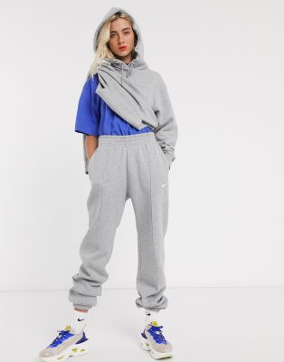 grey nike sweatpants loose fit