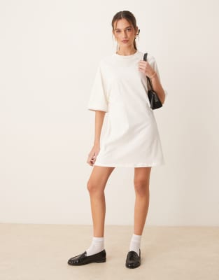 ワンピース NIKE Woman Dress White HJ0710 051 Nike Collection t-shirt dress in off white | ASOS