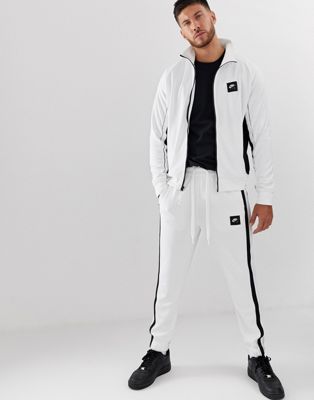 nike jacket with white stripe