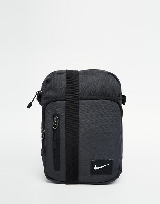 Nike | Nike Core Small Items Flight Bag BA4293-061