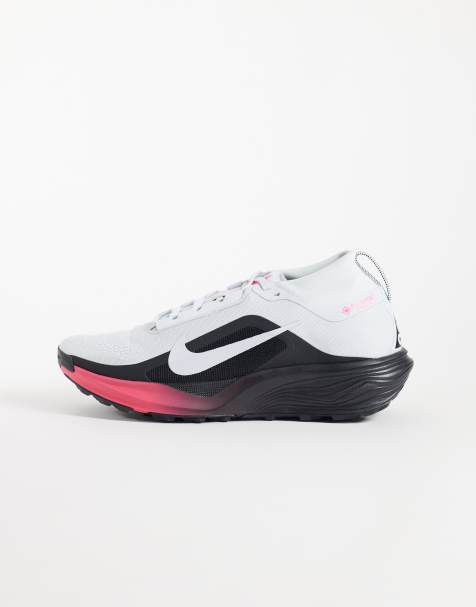 Nike Corsa ACG Pegasus Trail Gore-Tex sneakers in bianco e nero - view 1