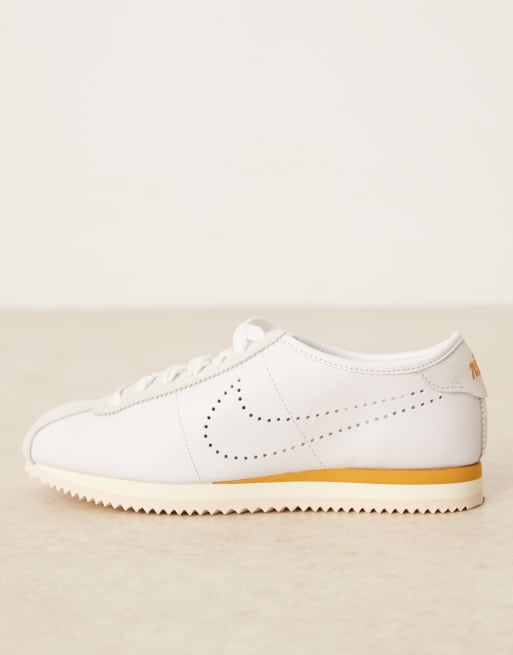 Nike Cortez Decon sneakers in white, 2 of 5