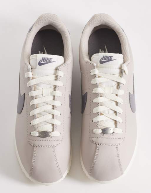 Nike Cortez leather sneakers in off-white and gray, 3 of 5