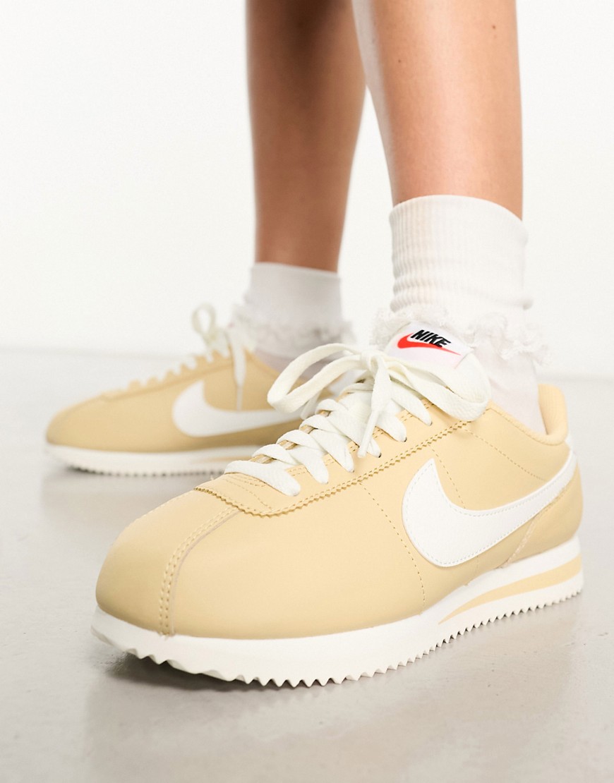 Nike Cortez leather trainers in beige and off white-Neutral