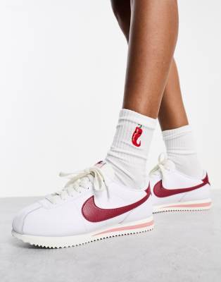 Nike - Cortez - Leder-Sneaker in Weiß und Rot