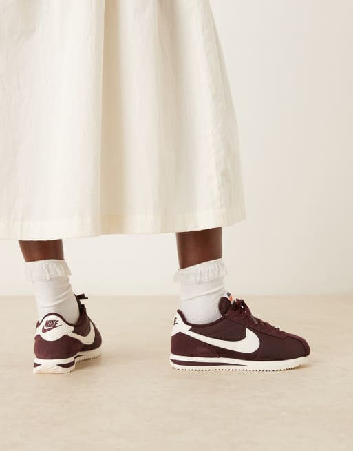 Nike Cortez nylon sneakers in burgundy, 3 of 5