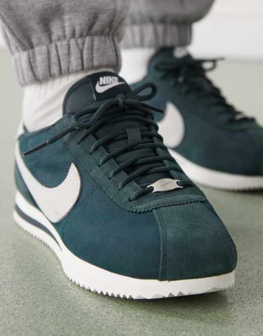 Nike Cortez Premium sneakers in dark green, 3 of 5