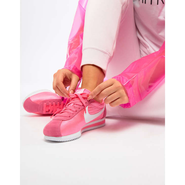 Nike cortez hotsell weiß rosa