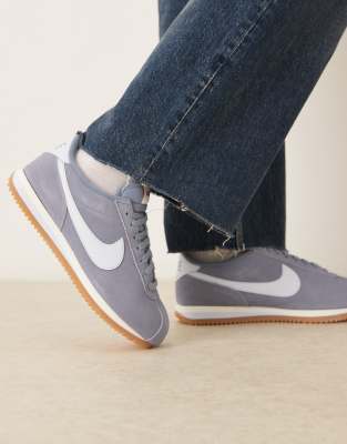 Nike - Cortez - Sneaker aus Wildleder in Blau