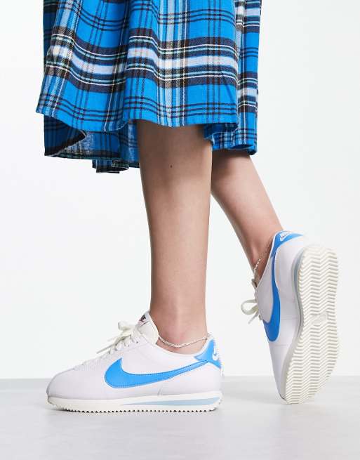 Nike Cortez Sneakers bianche e blu universit in pelle ASOS