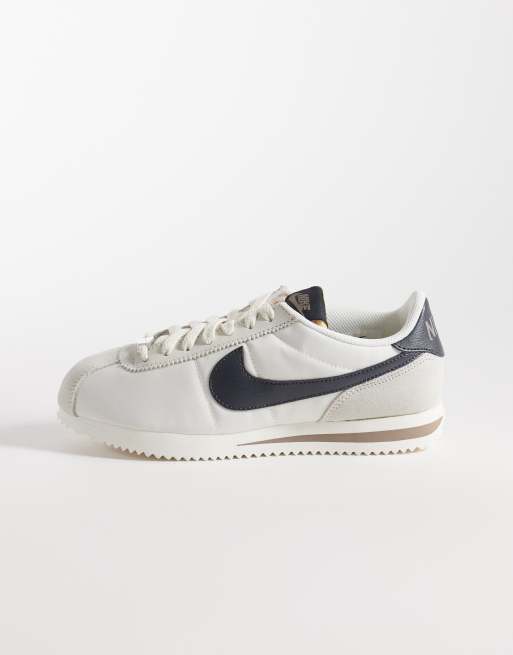 Nike - Cortez - Sneakers in camoscio color panna e marroni 