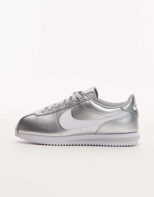 Nike Cortez sneakers in metallic silver , 2 of 5