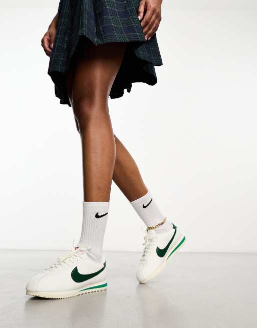 Nike cortez outlet white green