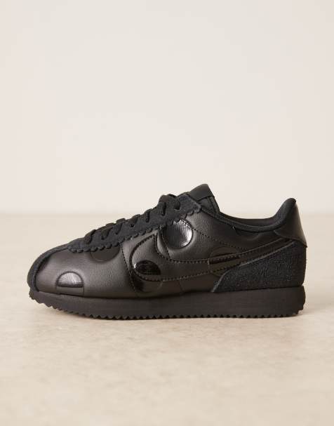 Nike - Cortez - Sorte sneakers med polkaprikker - view 1