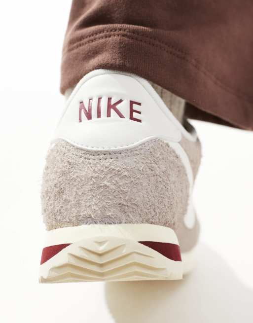 Nike Cortez suede sneakers in gray and white, 4 of 5