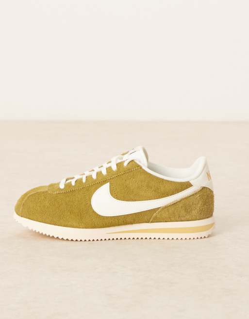 Nike Cortez Suede sneakers in green and white, 5 of 5