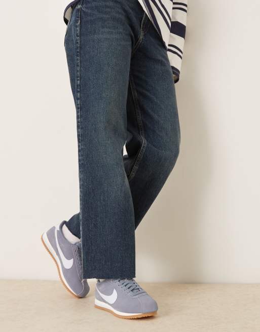 Nike Cortez suede trainers in blue, 3 of 5