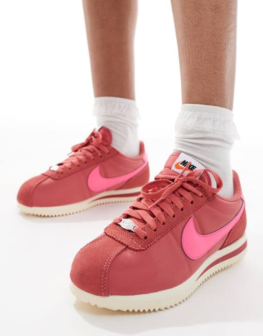 Nike Cortez Textile sneakers in red and pink, 4 of 5