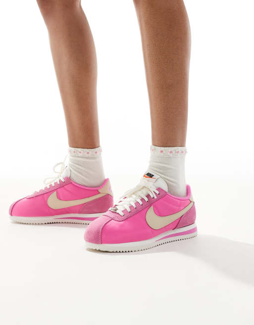 Nike Cortez TXT suede in pink 