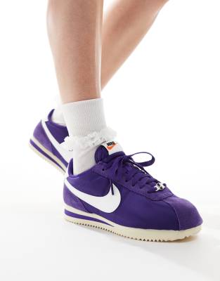 Nike Nike Cortez TXT trainer in purple-Navy
