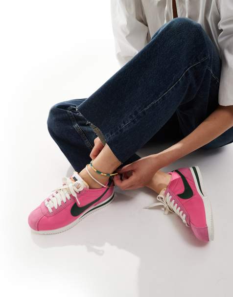 Nike - Cortez - Uniseks sneakers in roze en groen - view 1